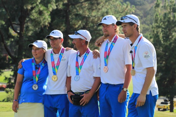 Golflaget efter medaljutdelningen-2